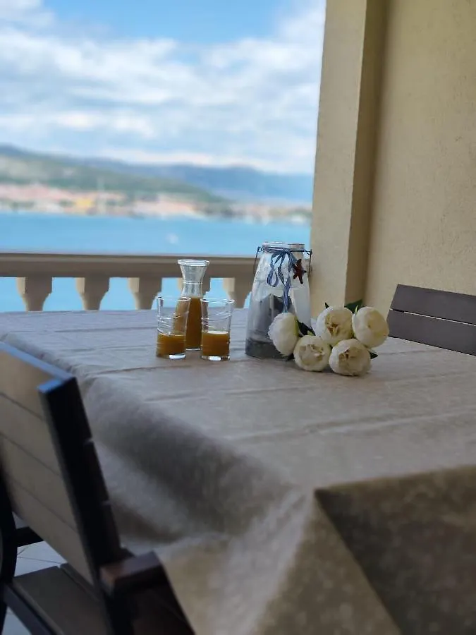 Apartmani Roko Donji Okrug  0*, Donji Okrug (Ciovo)