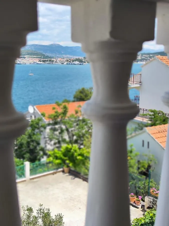 Apartmani Roko Donji Okrug  Apartment