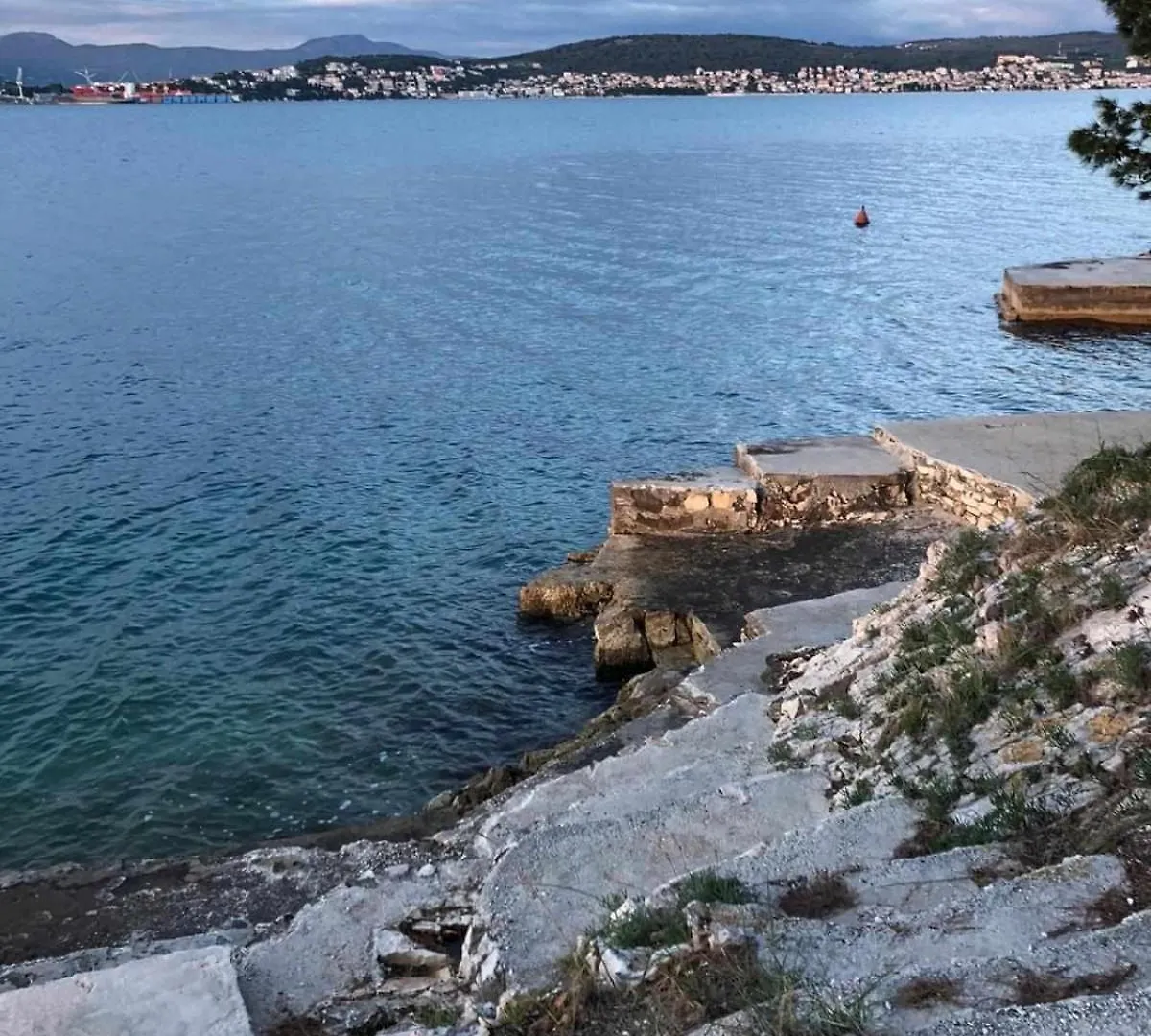 Apartment Apartmani Roko Donji Okrug  Croatia